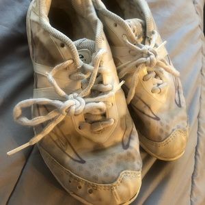 INFINITY CHEER SHOES